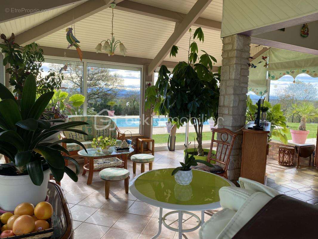Pau nord - maison 165 m² + gite 140 m² + dependance 60 m² - photo 6