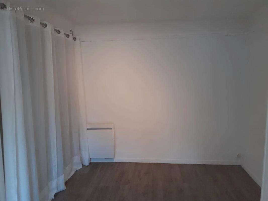 Appartement à MANDELIEU-LA-NAPOULE