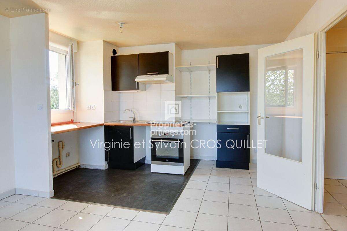 Appartement à LESPINASSE