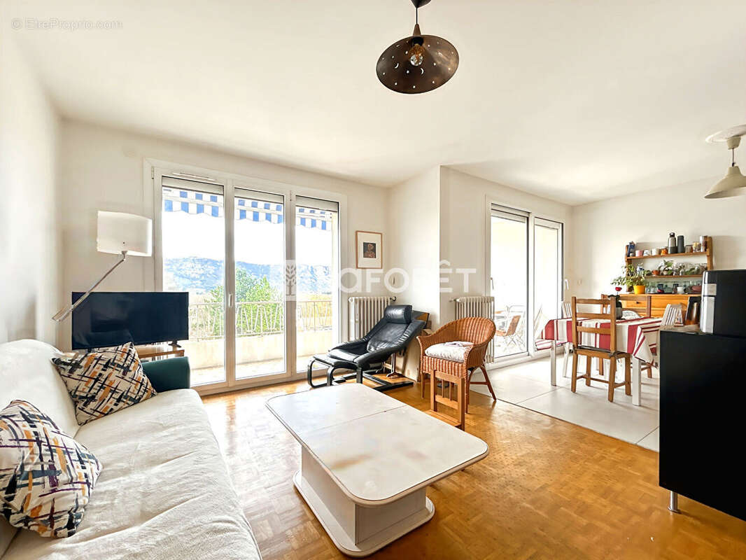 Valence - Maurice Faure - Appartement T3 avec garage - photo 2