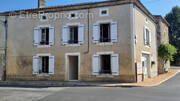 20250811_111801 - Maison à JAVERLHAC-ET-LA-CHAPELLE-SAINT-ROBERT