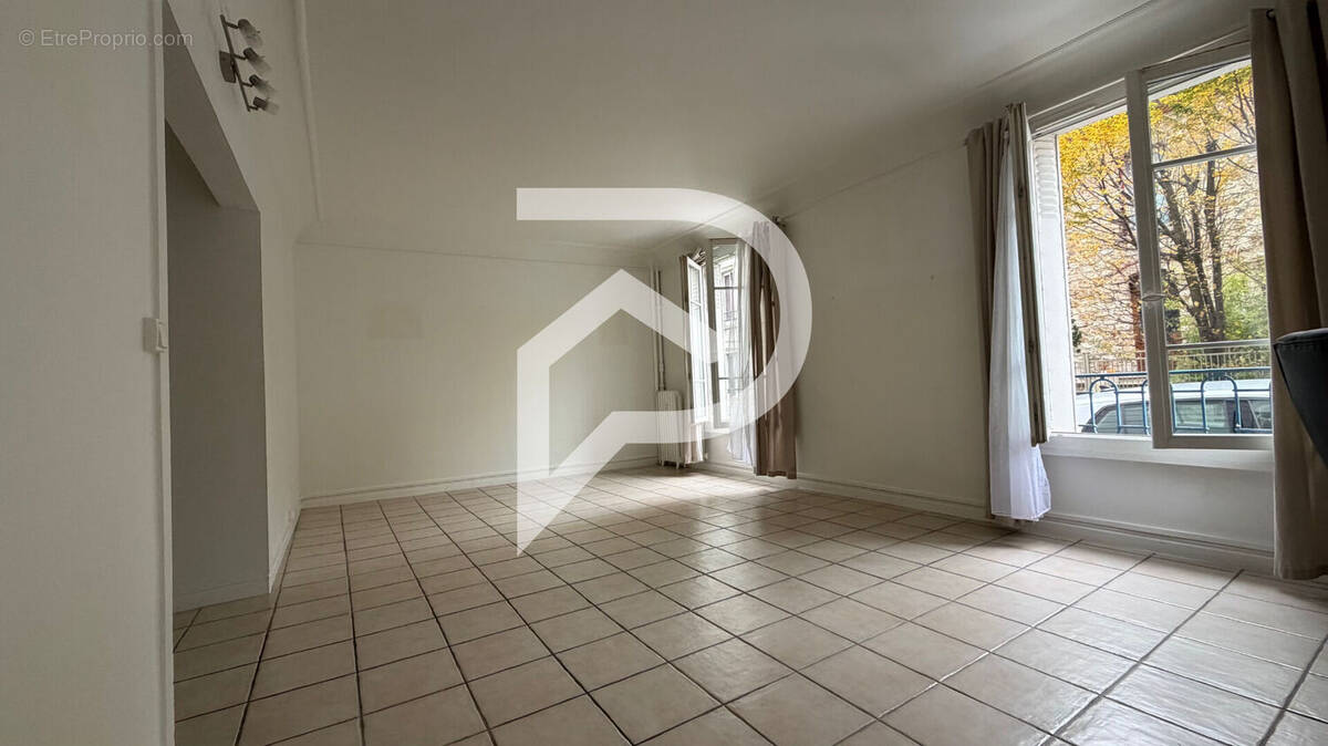 Appartement à COLOMBES