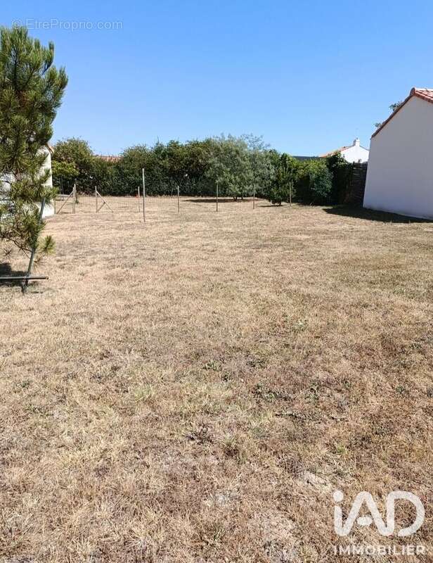 Terrain 430 m² à La Plaine-Sur-Mer  - photo 2