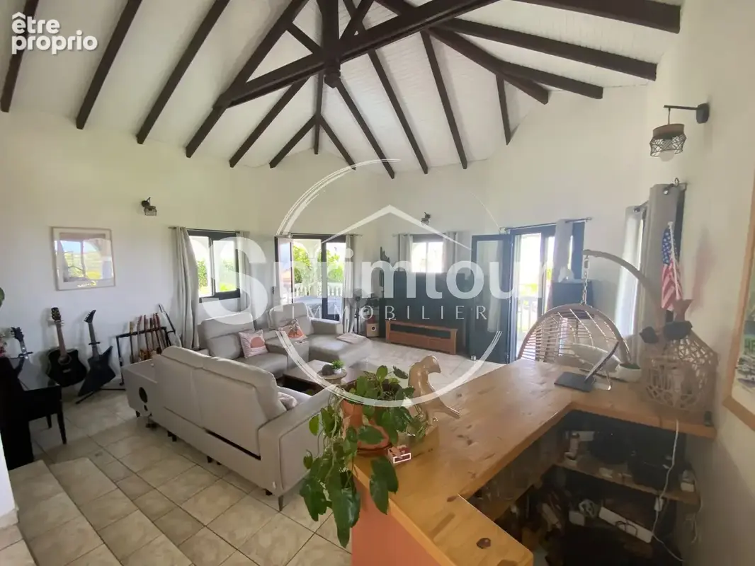 Saint claude - maison f4 et studio avec vue mer et montagne - photo 8
