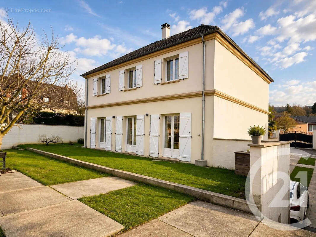 Maison 167 m² à Vernon  - photo 2