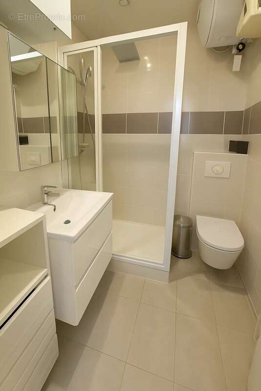 Appartement à PARIS-3E