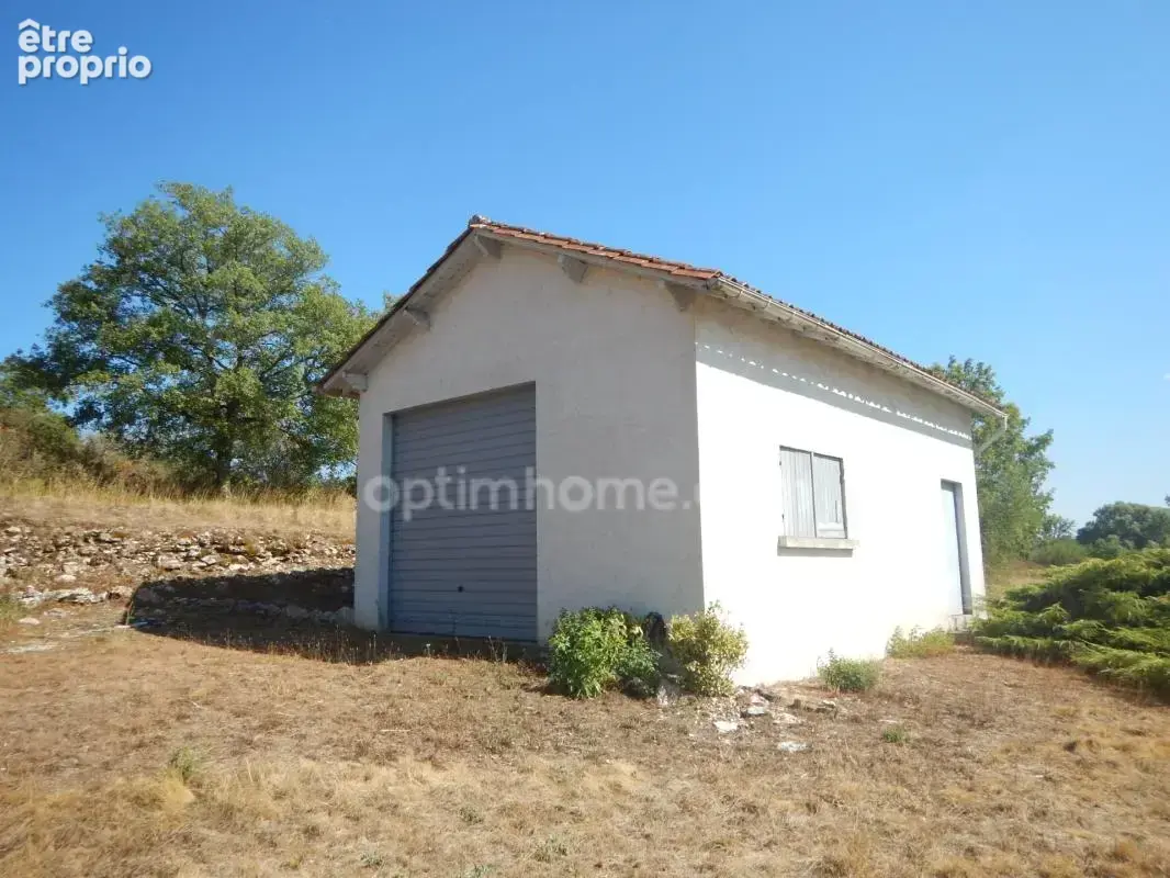 Terrain de loisir de 3 060 m² sur la commune de Cubjac-Auvezère-Val d'Ans (24) - photo 4