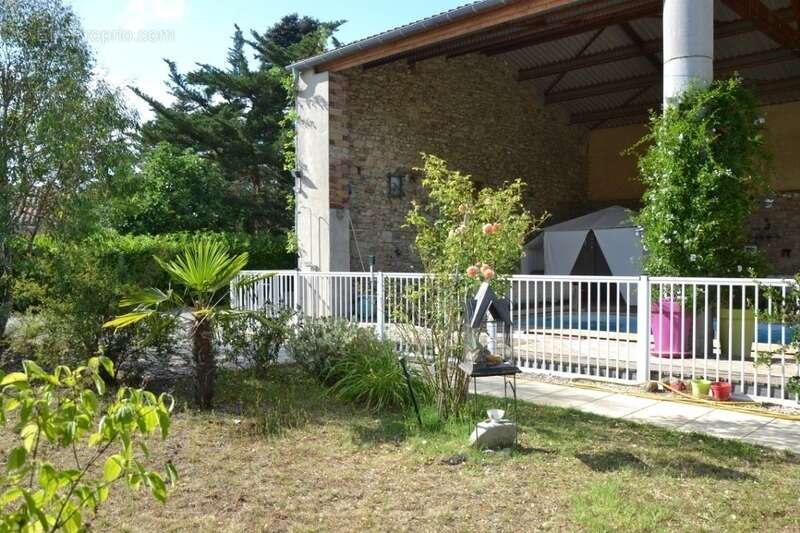 Maison à BELVEZE-DU-RAZES