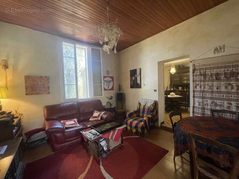 Maison en pierre de caractère au Sambuc – 3 chambres, terrasse et charme authentique en Camargue - photo 12