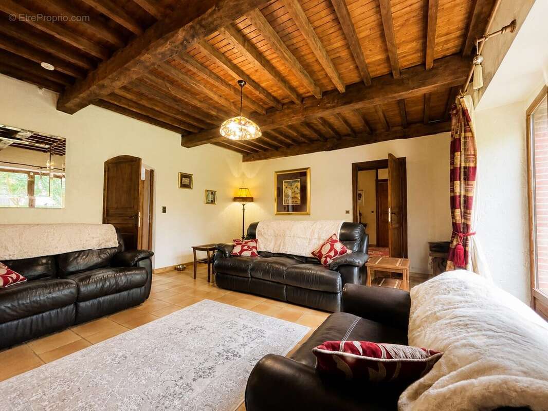 Maison à VIC-EN-BIGORRE