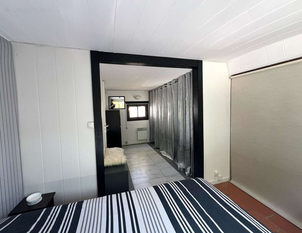 Maison à LE CASTELLET