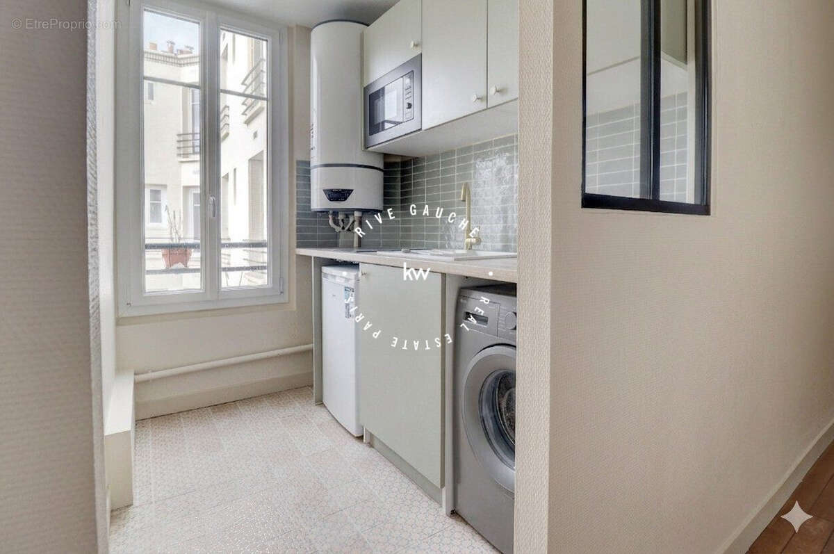 Appartement à PARIS-14E