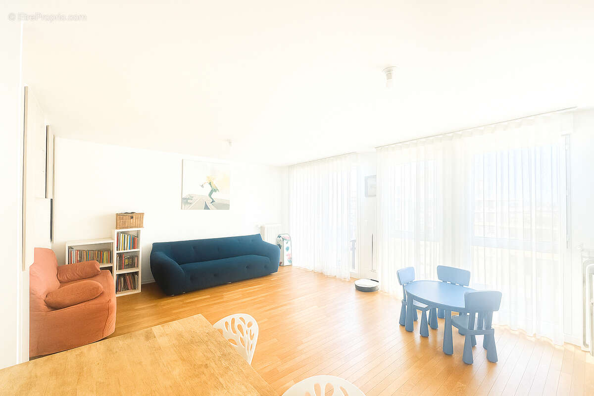 Appartement à IVRY-SUR-SEINE