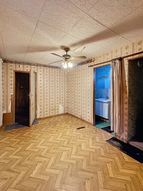 Maison à CATILLON-SUR-SAMBRE