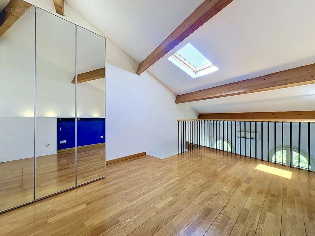 2 pièces Duplex dernier étage - photo 6