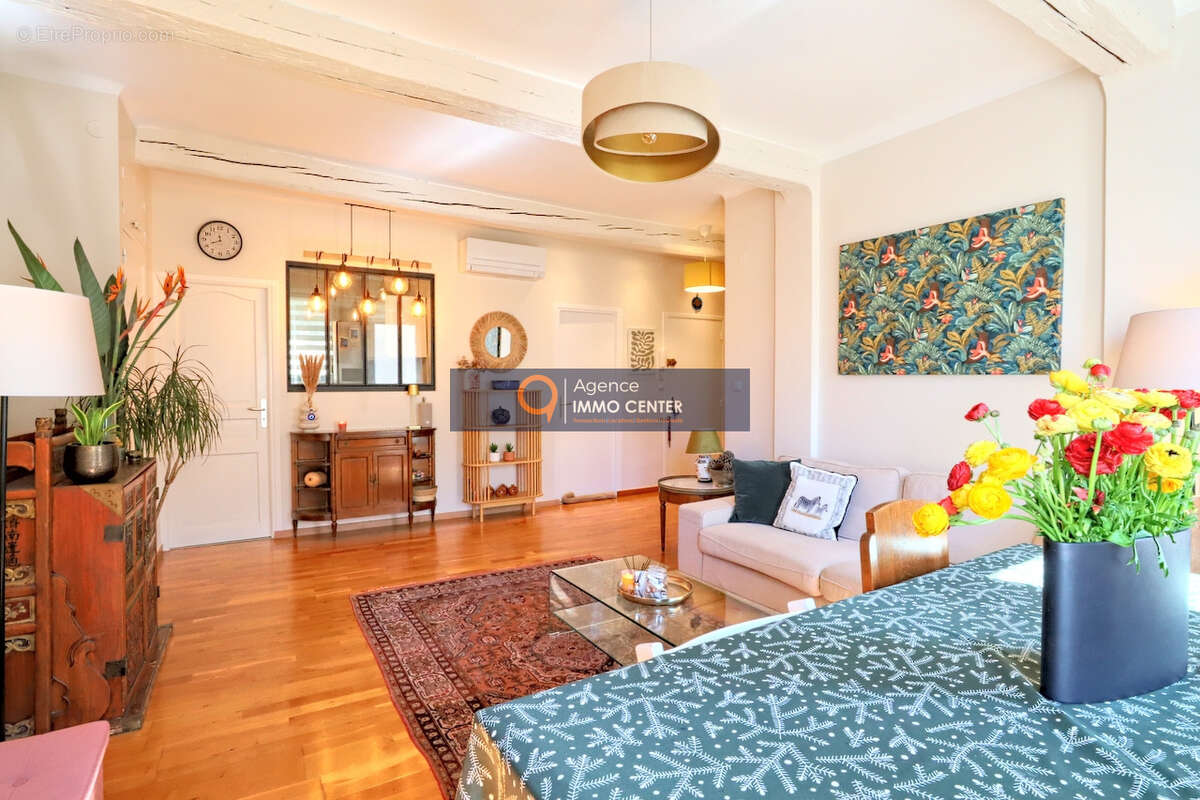 Appartement à HYERES