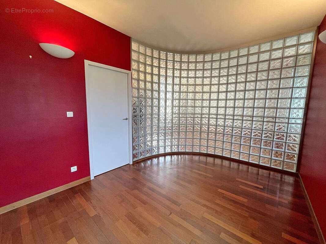 Appartement  4 pièce(s) - Coeur de ville - 114 m2 - Chambéry - photo 5