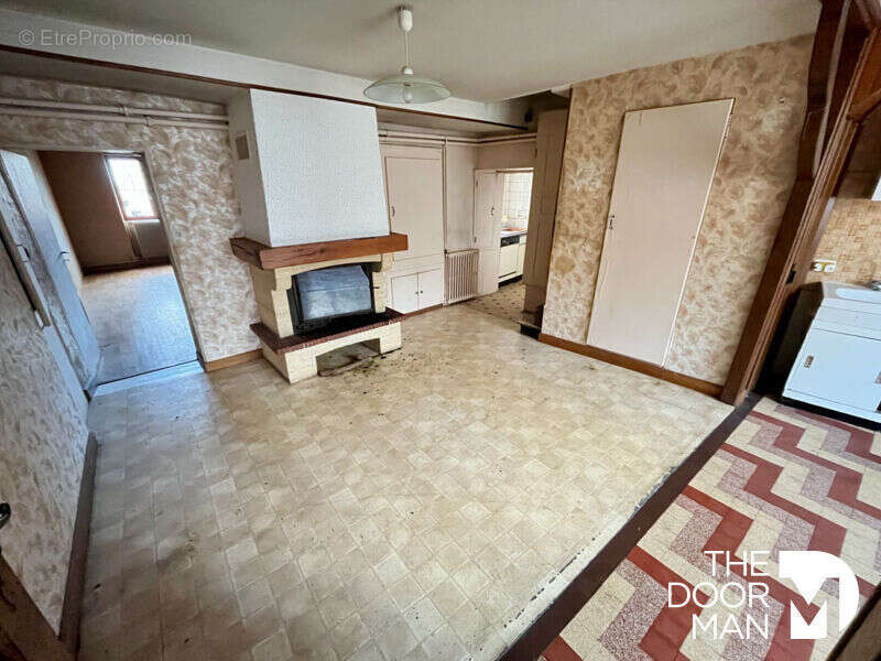 Maison à SERQUEUX