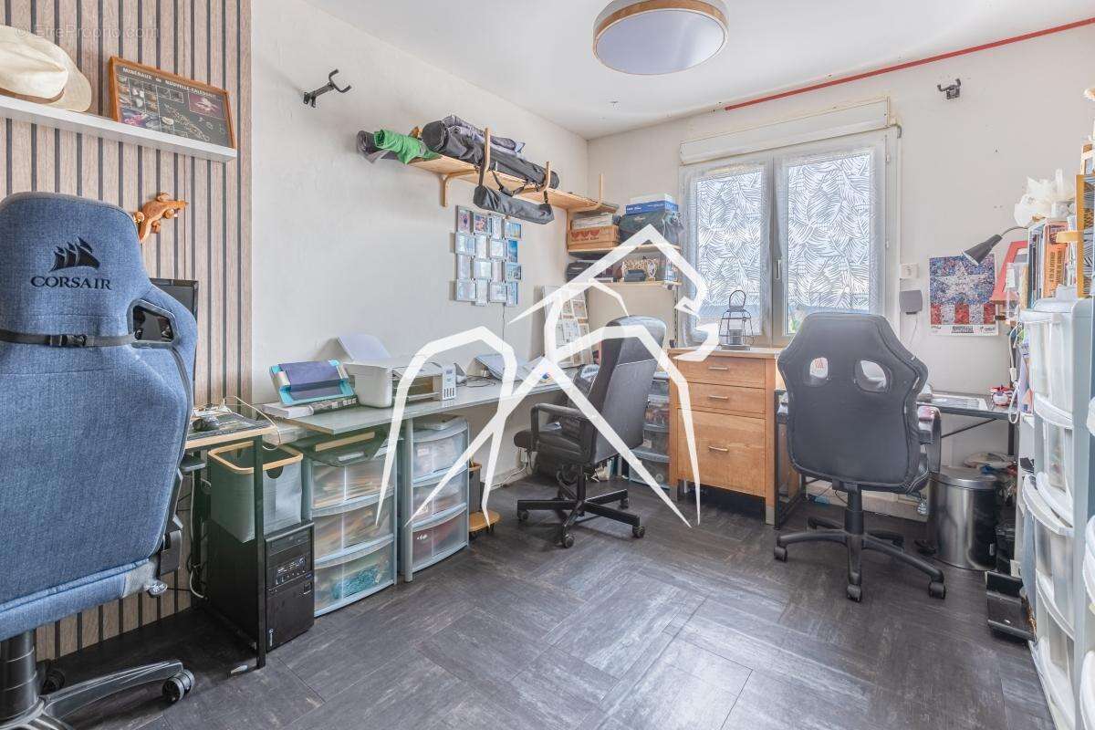 Maison à COURNONSEC