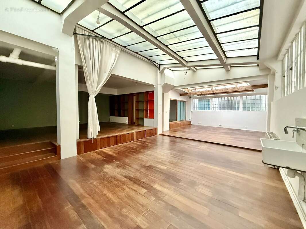 Appartement à PARIS-11E