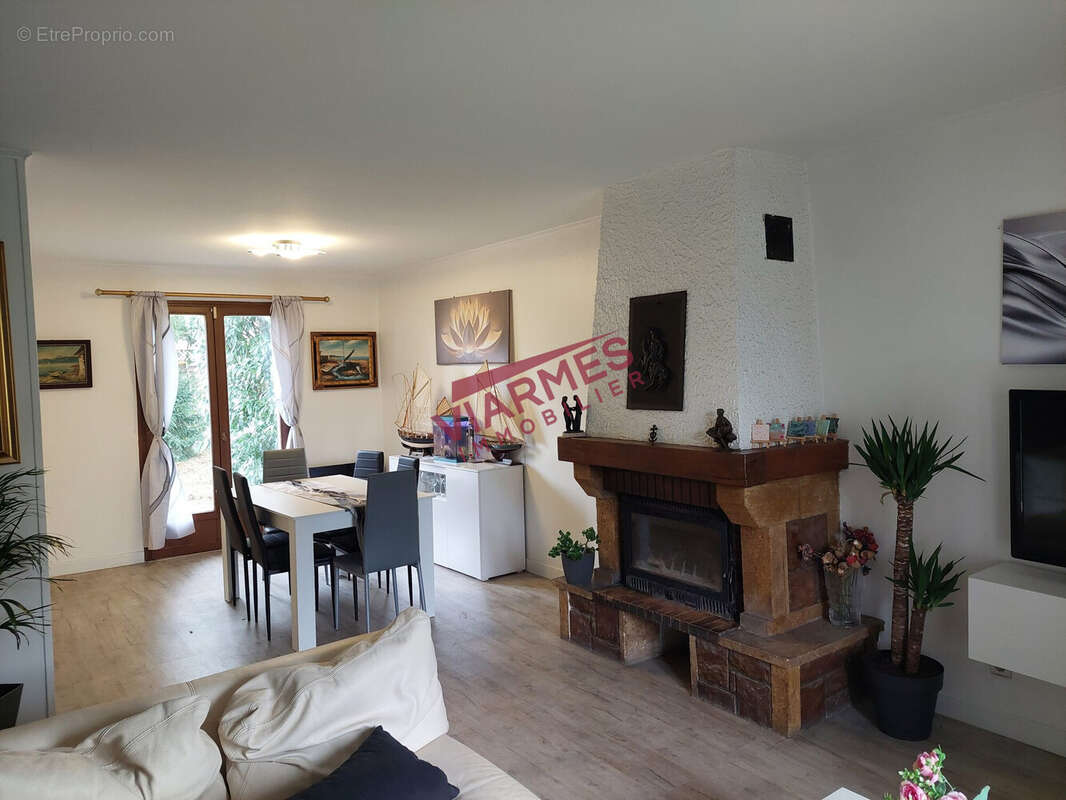 Maison à CHAUMONTEL