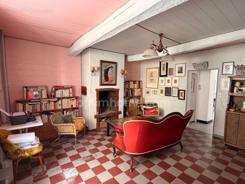 Maison à MORTAGNE-SUR-SEVRE
