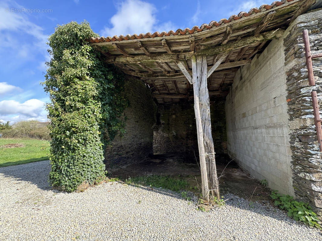 Maison à LA REGRIPPIERE