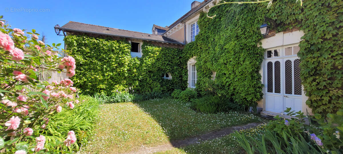 Maison à CHAMPIGNY-SUR-VEUDE