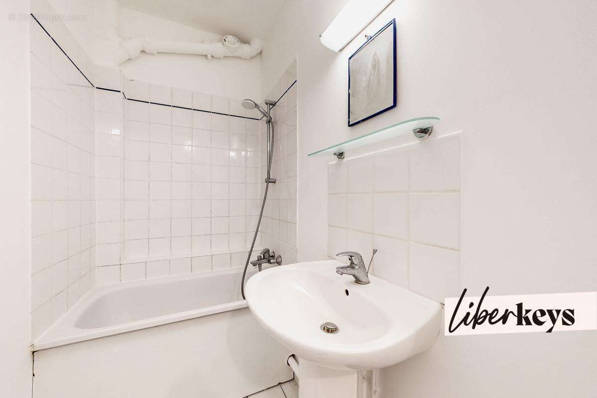 Appartement à PARIS-14E