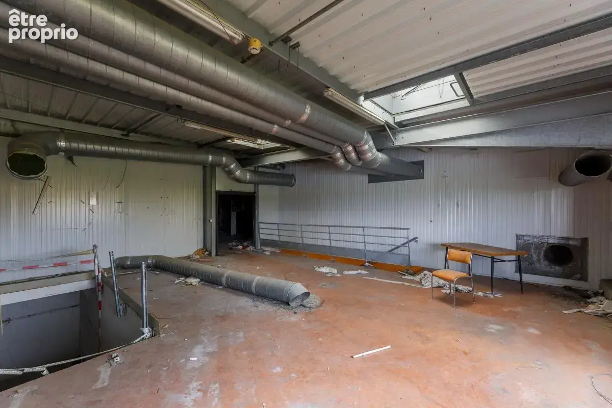 Local - 1 640 m² - Harcourt (27) - photo 12