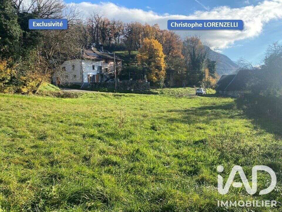 Terrain 1078 m² à Saint-Pierre-De-Curtille  - photo 6