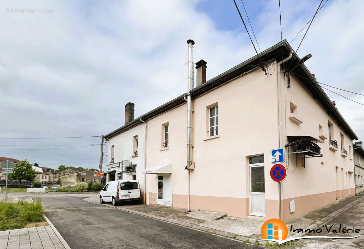 Appartement 243 m² à Rambervillers  - photo 4