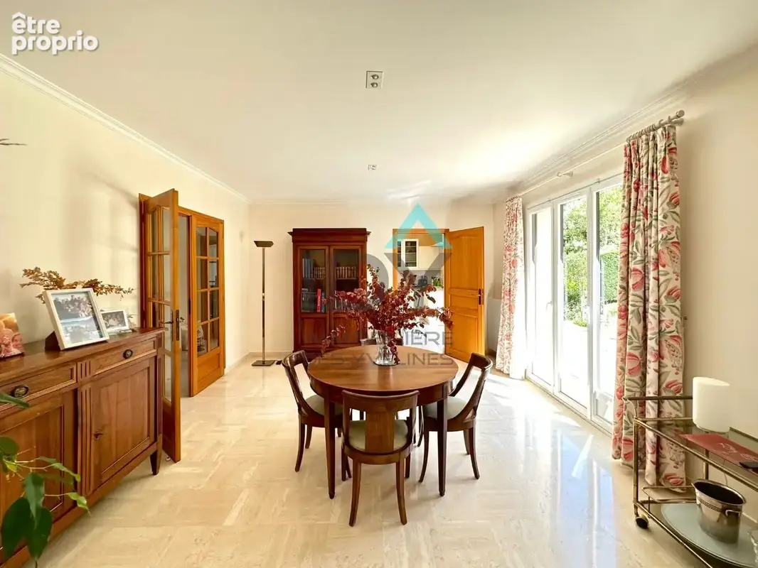 L'Etang La Ville. Maison 9 pièces 273 m² à 10mn à pied de la gare. - photo 9