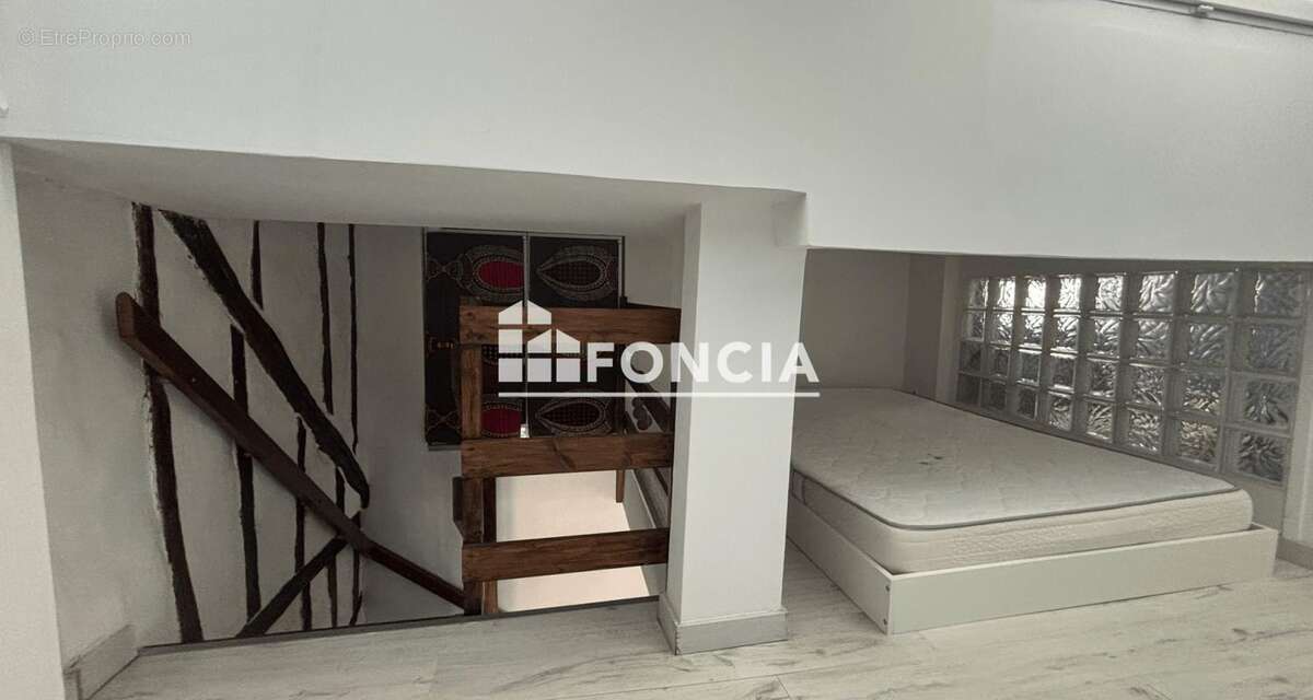 Appartement à FONTAINEBLEAU