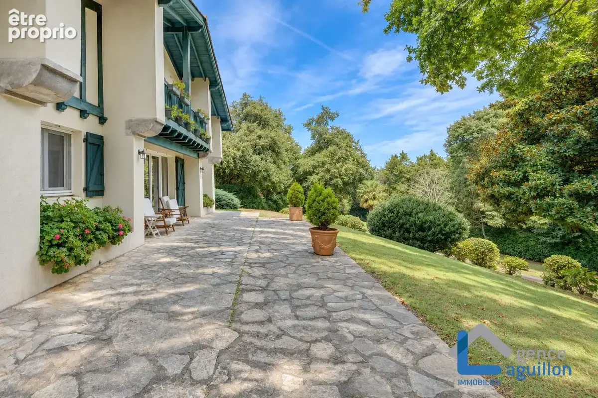 Belle maison basque sur parcelle de 6385m2 au calme - photo 21