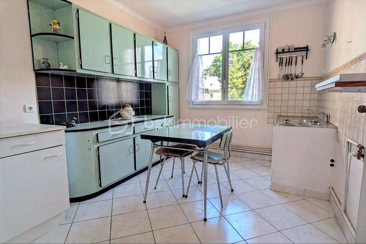RENNES GARE – Appartement T3 de 58 m² avec balcon, cave, grenier et garage possible - photo 2