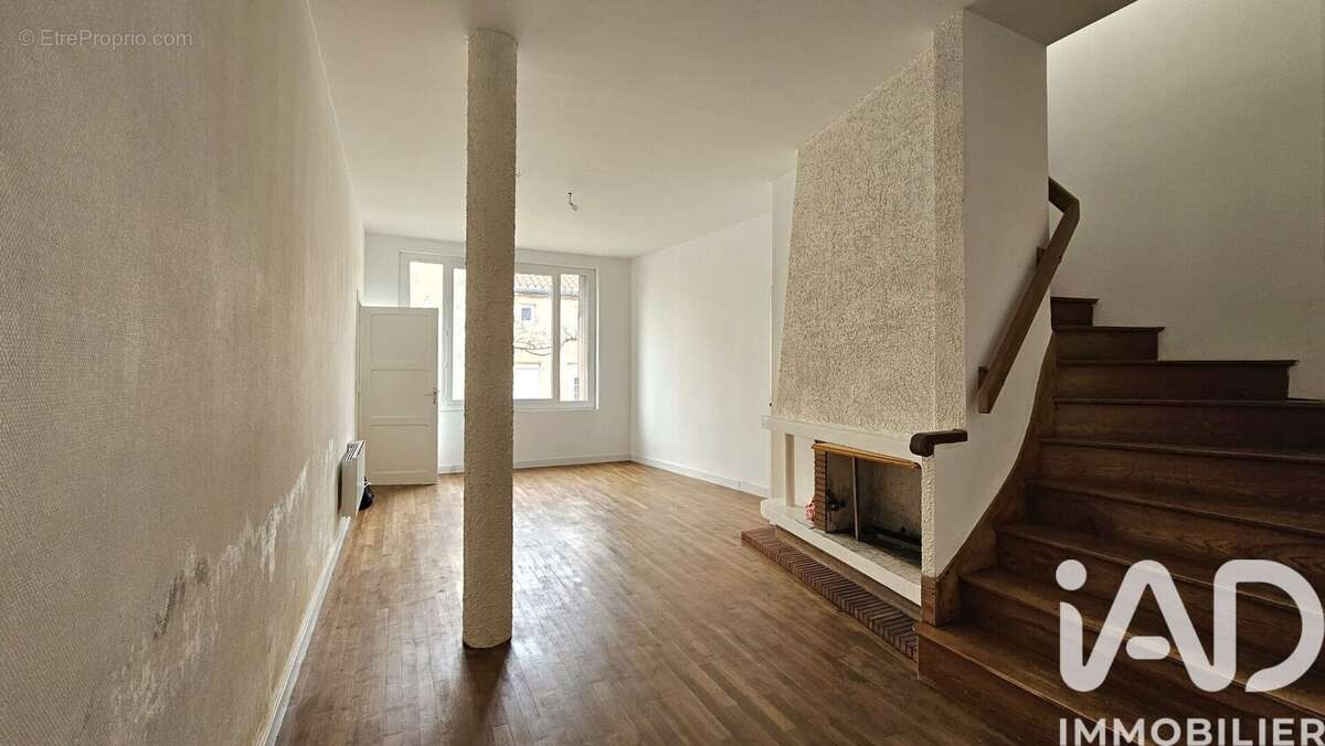 Maison 105 m² à Aussac-Vadalle  - photo 2