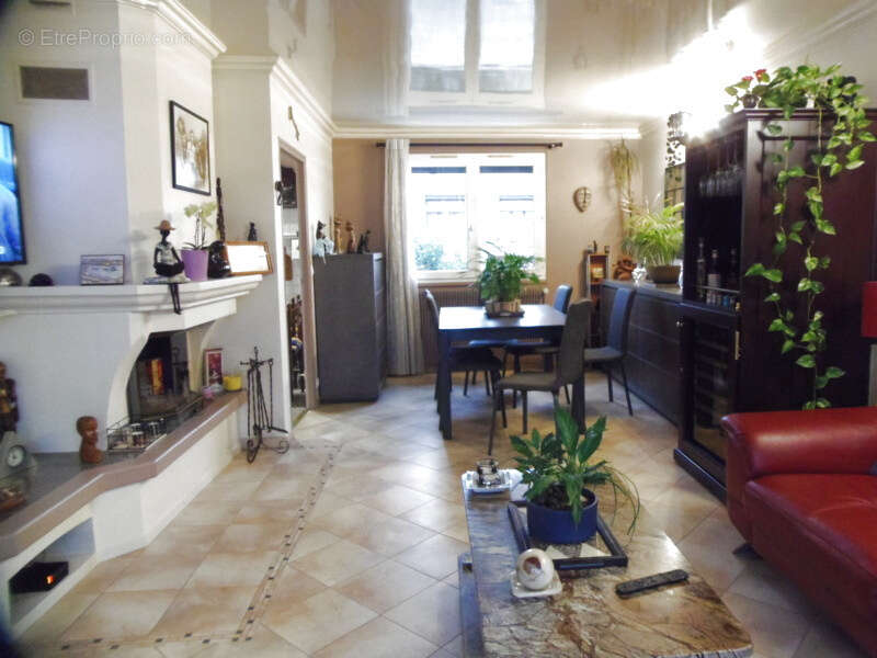 Maison à NEUILLY-SUR-MARNE