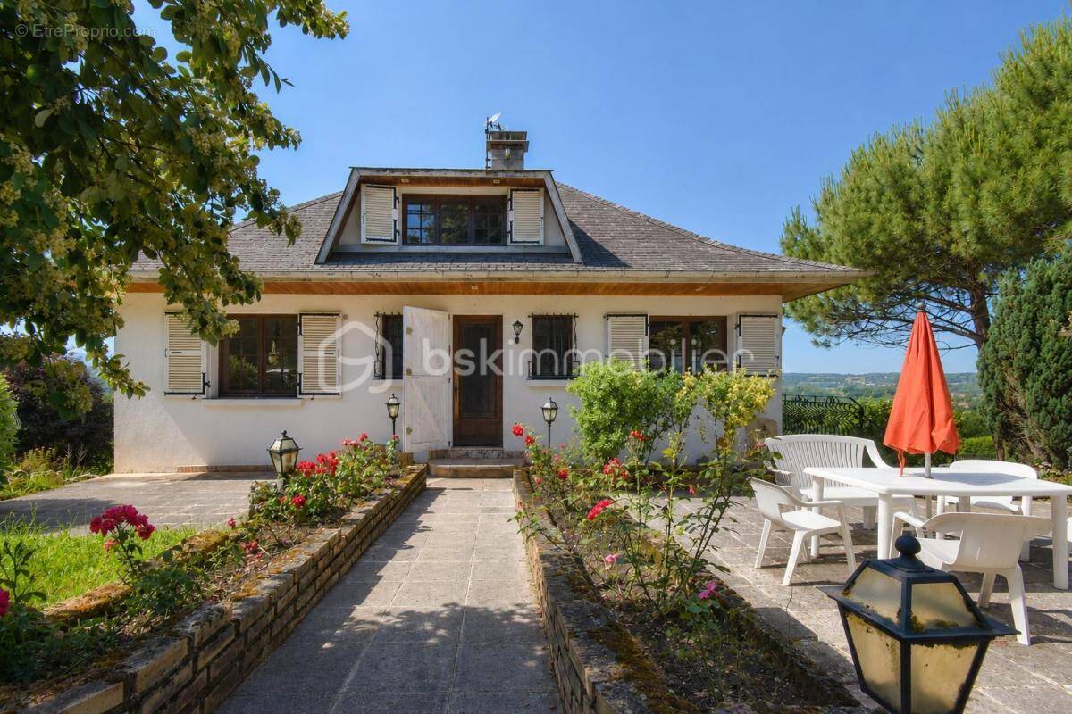 Maison lumineuse de 180m2 - Vue Montagnes - Calme et Jardin - photo 1