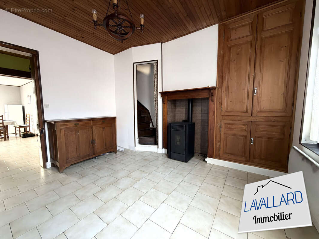 Maison à SAINT-LEGER-LES-DOMART