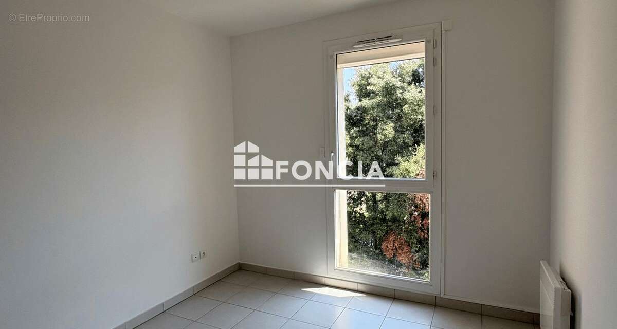 Rare Dernier étage T3 13012 Terrasse - photo 7