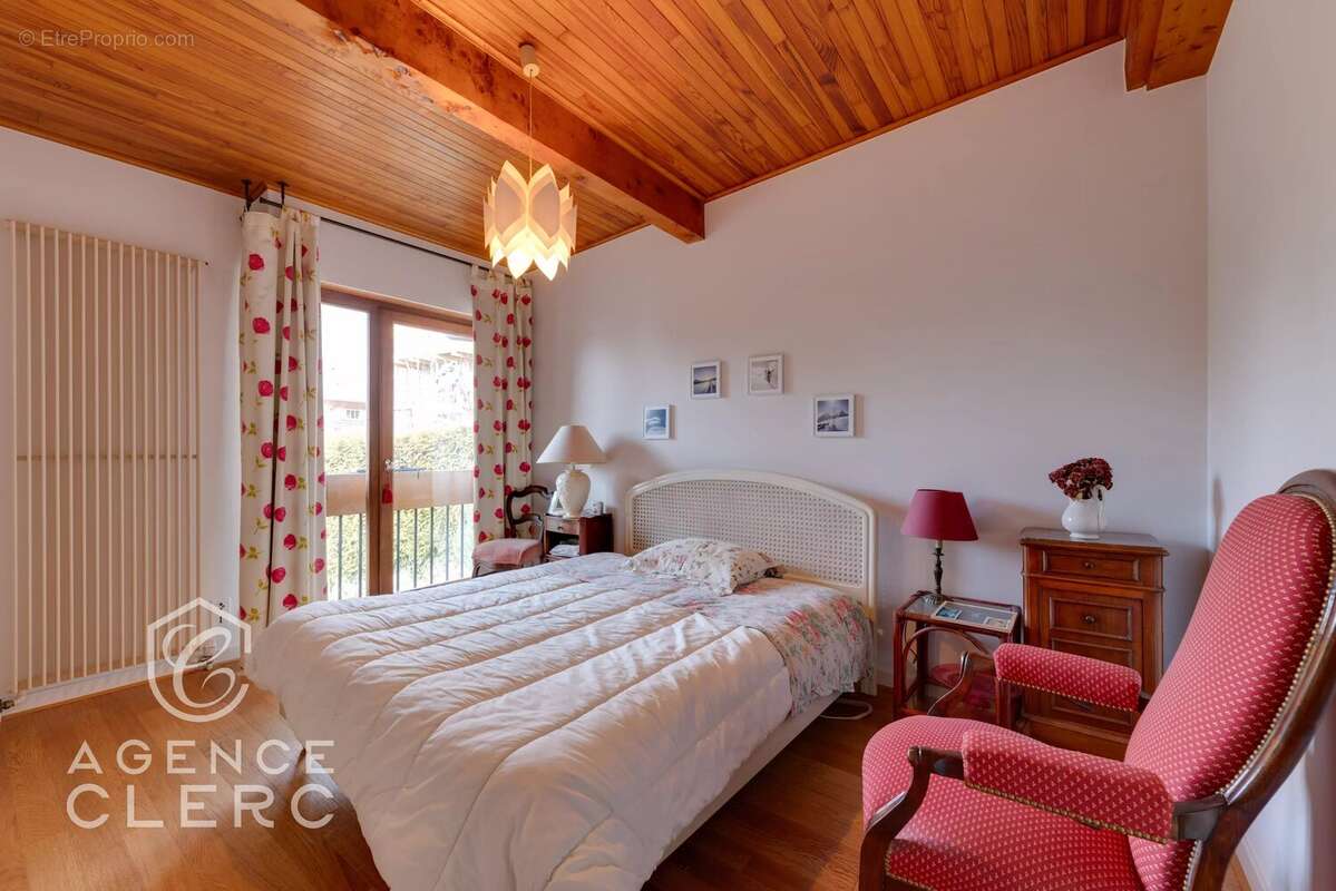 Maison à VEYRIER-DU-LAC