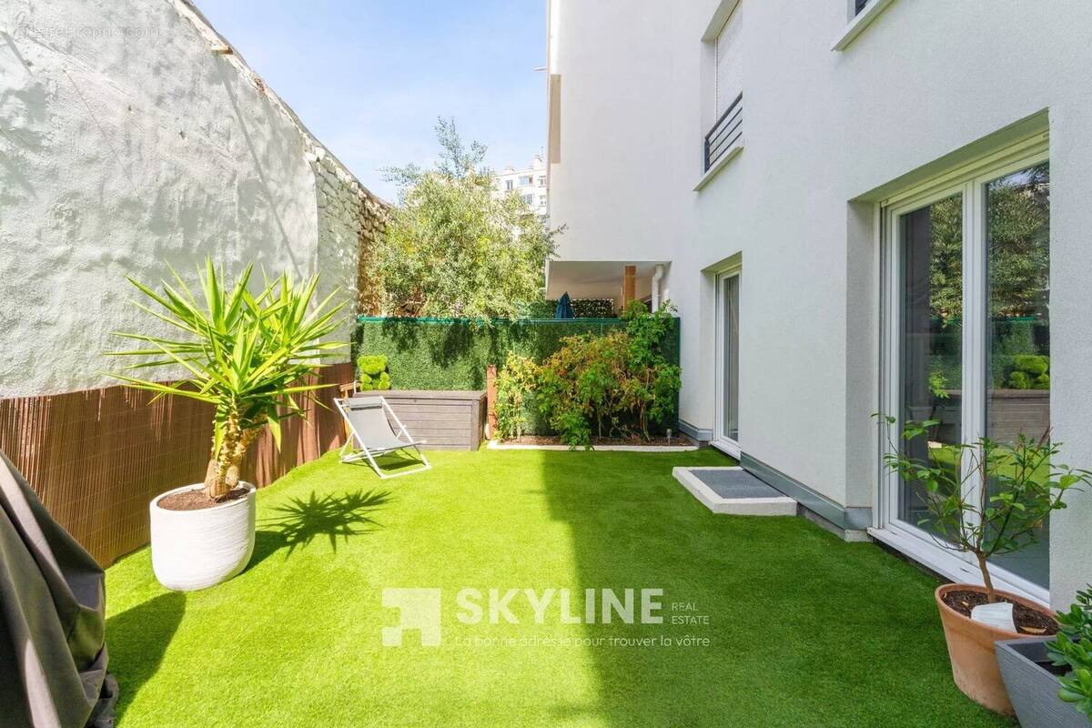 Appartement à MARSEILLE-5E