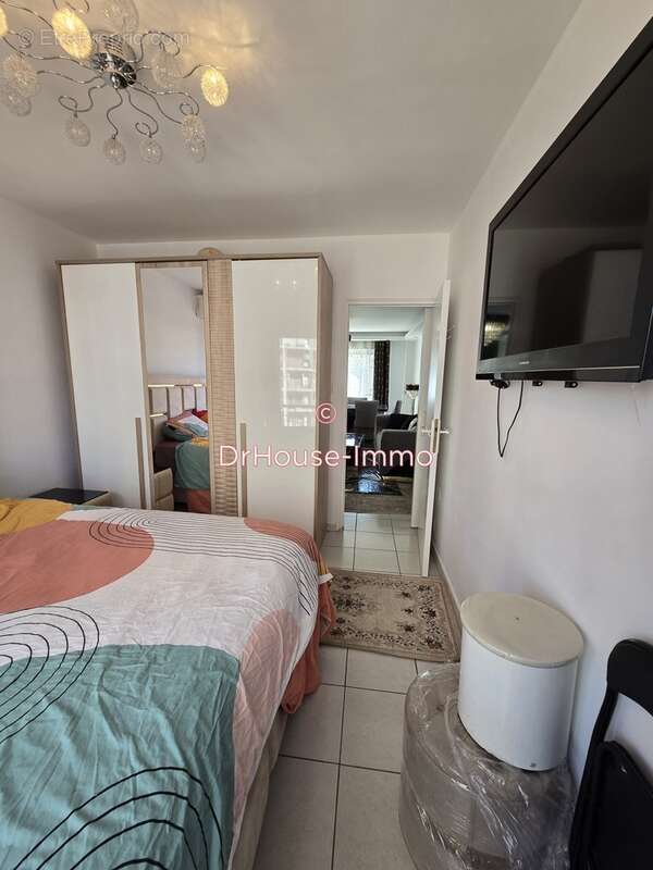 Appartement à MARSEILLE-1E