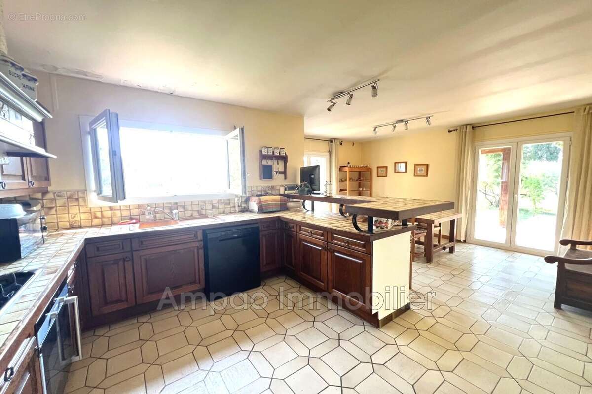 Maison 251 m² à Elne  - photo 5
