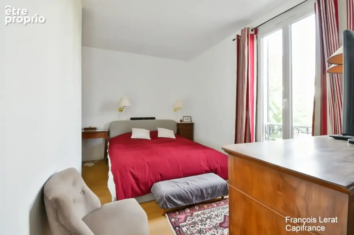 Duplex à vendre 5 pièces SAINT CLOUD (92) - Duplex de 97,05 m² avec cour privative de 45 m² – Saint-Cloud, quartier du Val d'Or  - photo 9