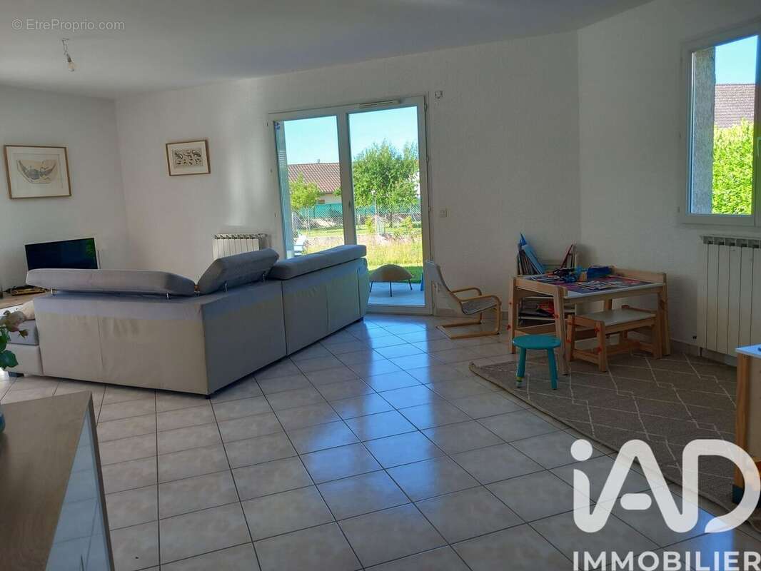 Photo 3 - Maison à CHABONS