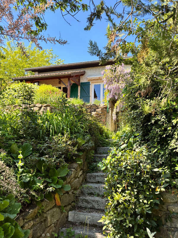 Maison à VAUGNERAY