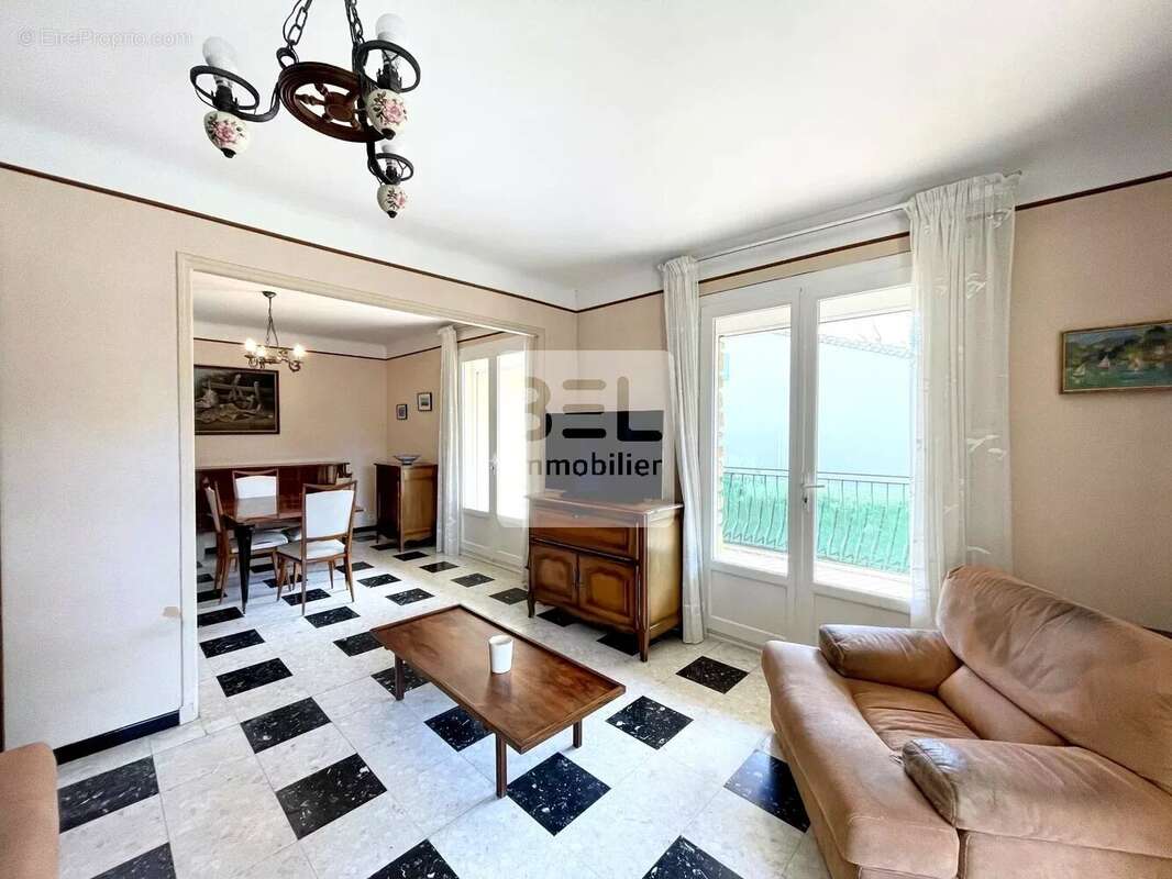 Maison à BAGNOLS-SUR-CEZE