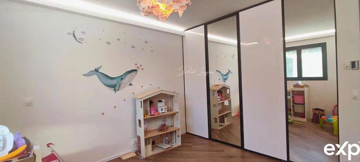 Maison à ROQUEFORT-LES-PINS